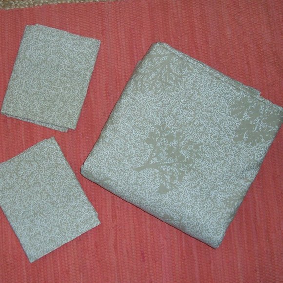 Martha Stewart MACY's Full/Queen Duvet Cover & 2 Pillow Cases "CORAL SPRAY" - Picture 1 of 7